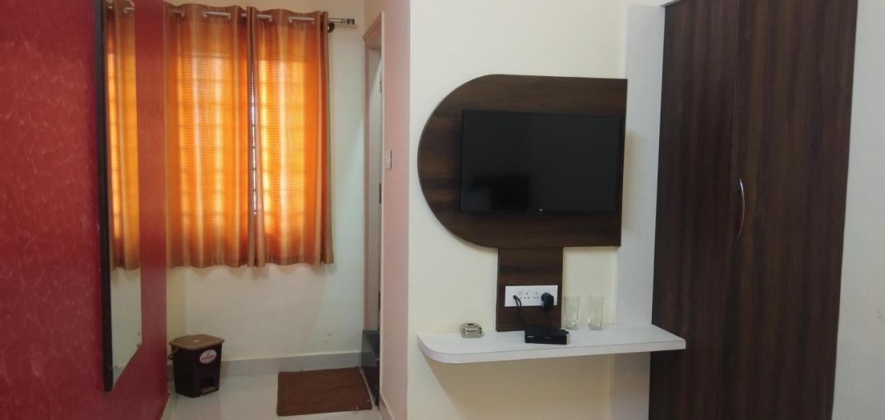 Hotel Joldal Residency Chikmagalūr Esterno foto